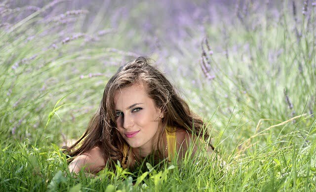 Fata in lavanda